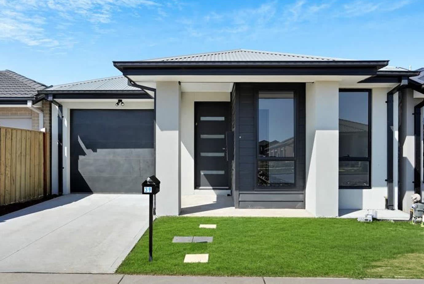 Custom Home Specialist